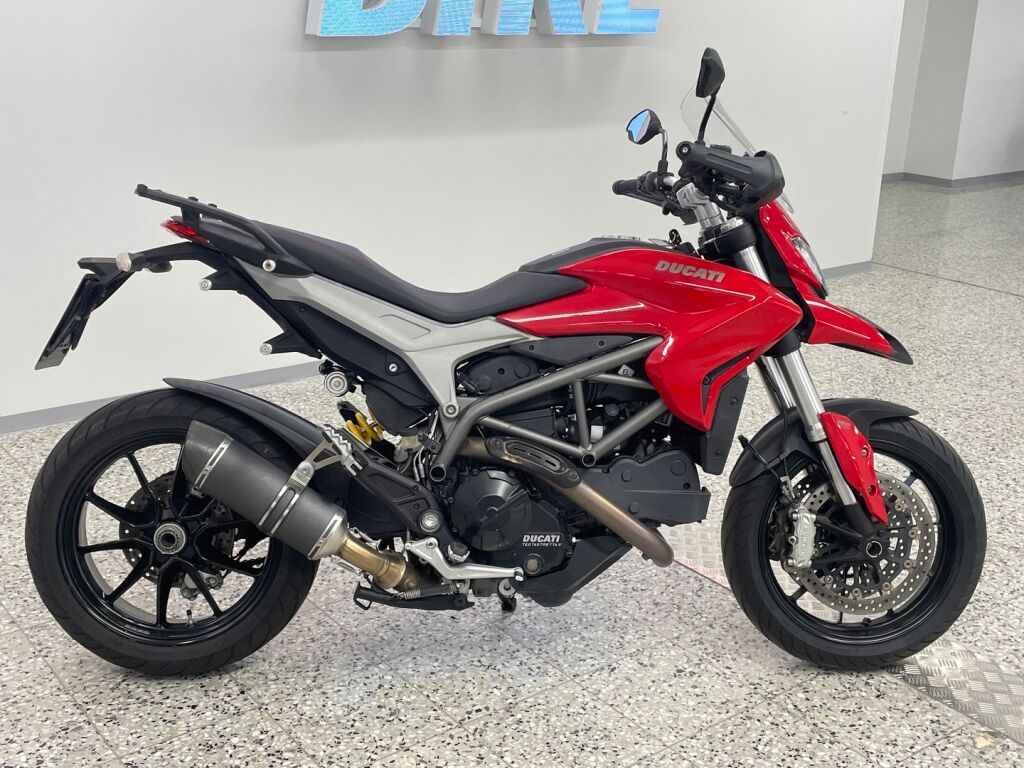 Ducati Hyperstrada 2014 Punainen