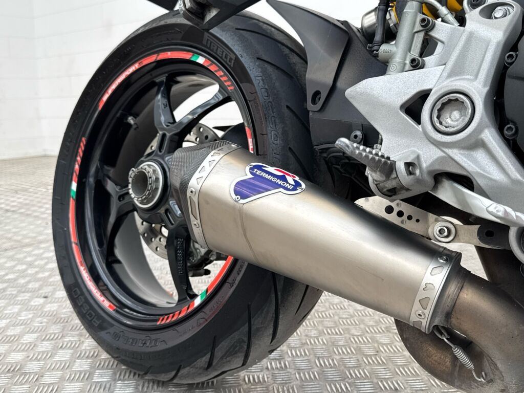 Ducati SUPERSPORT 2017 Punainen