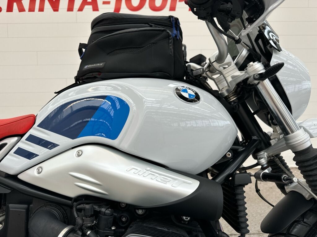 BMW R 2019 Valkoinen