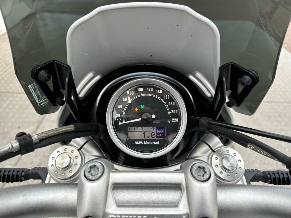 BMW R 2019 Valkoinen