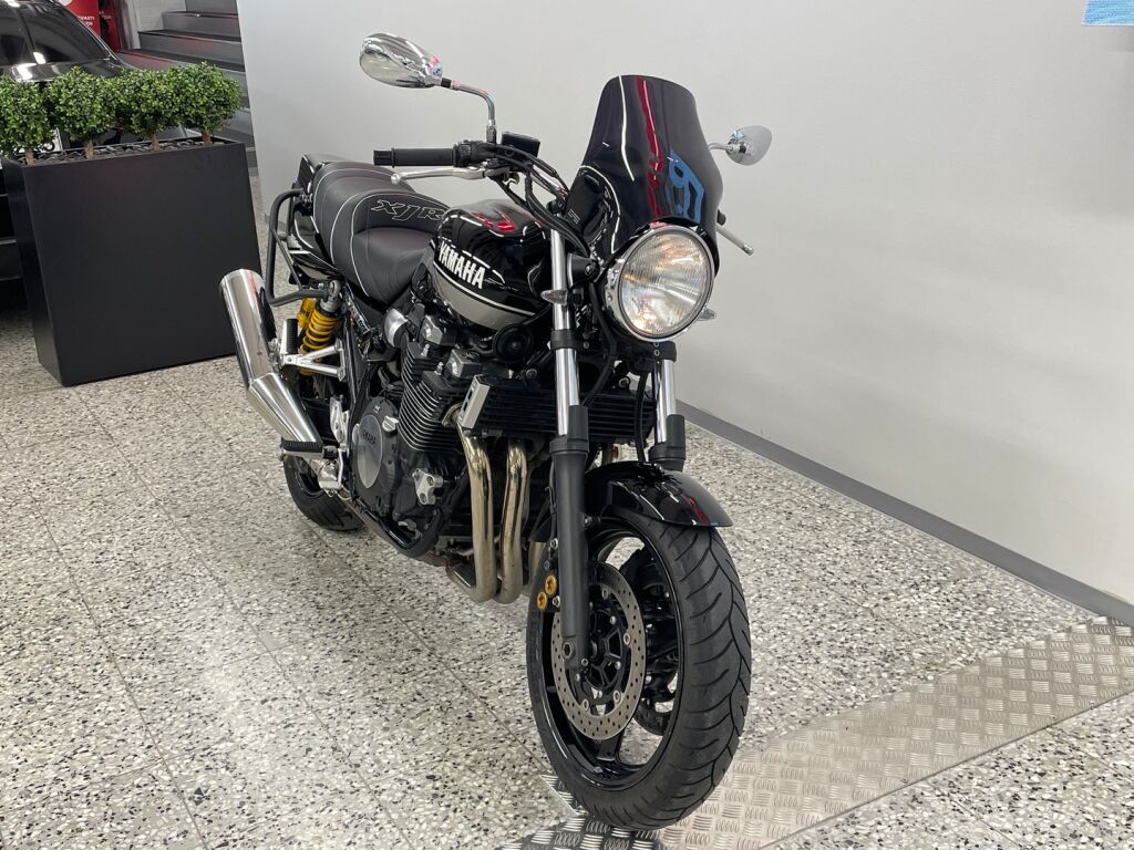 Yamaha XJR 2013 