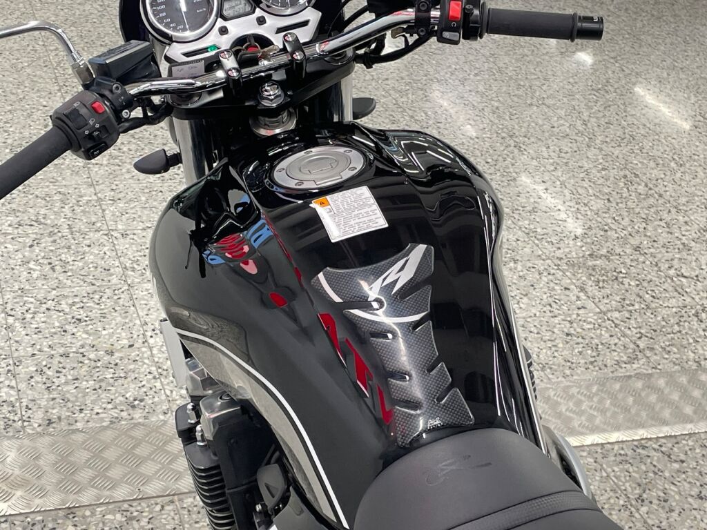 Yamaha XJR 2013 