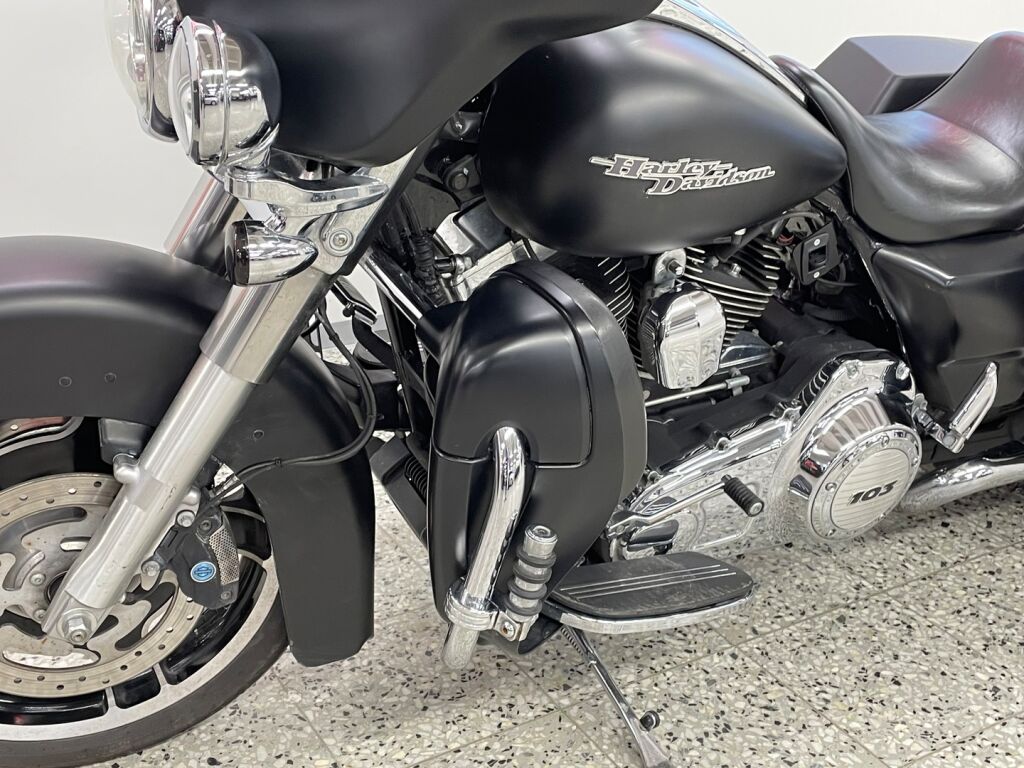 Harley-davidson TOURING 2011 