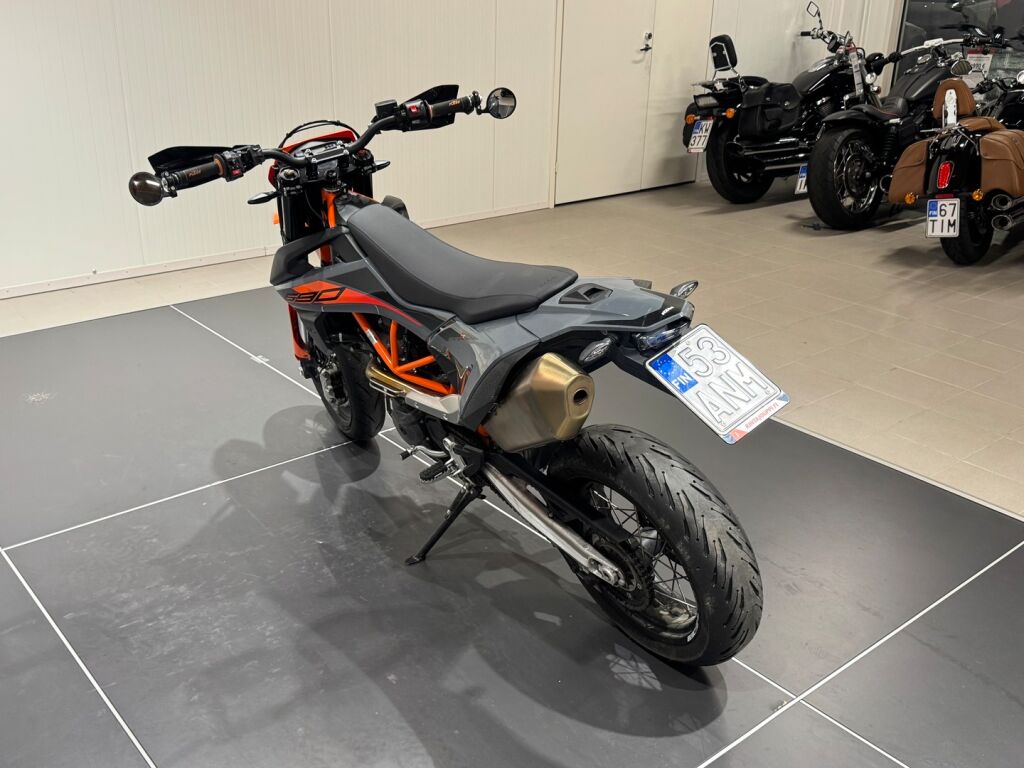 Ktm 690 2022 