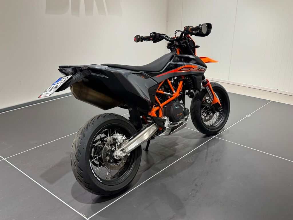 Ktm 690 2022 