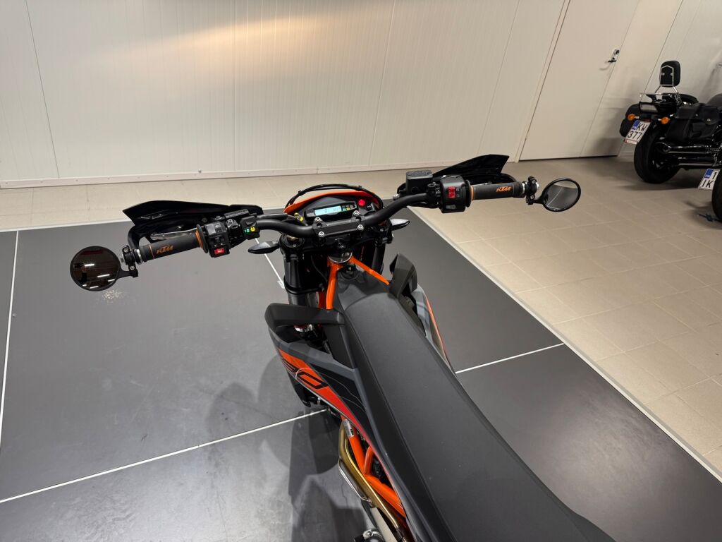 Ktm 690 2022 