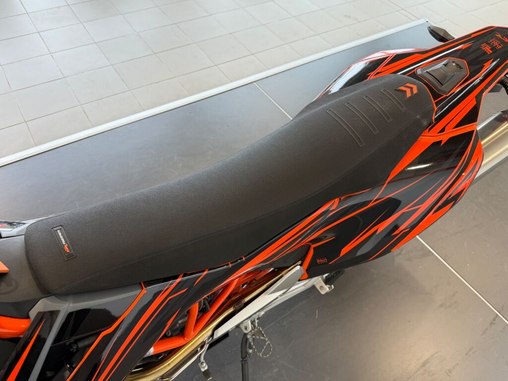 Ktm 690 2023 