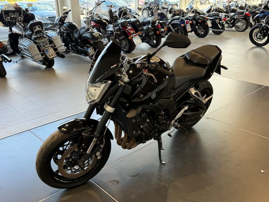 Yamaha FZ1-N 2008 Musta