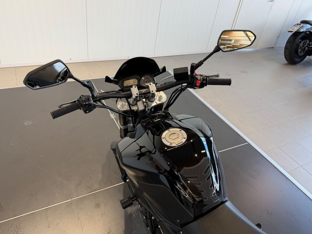 Yamaha FZ1-N 2008 Musta