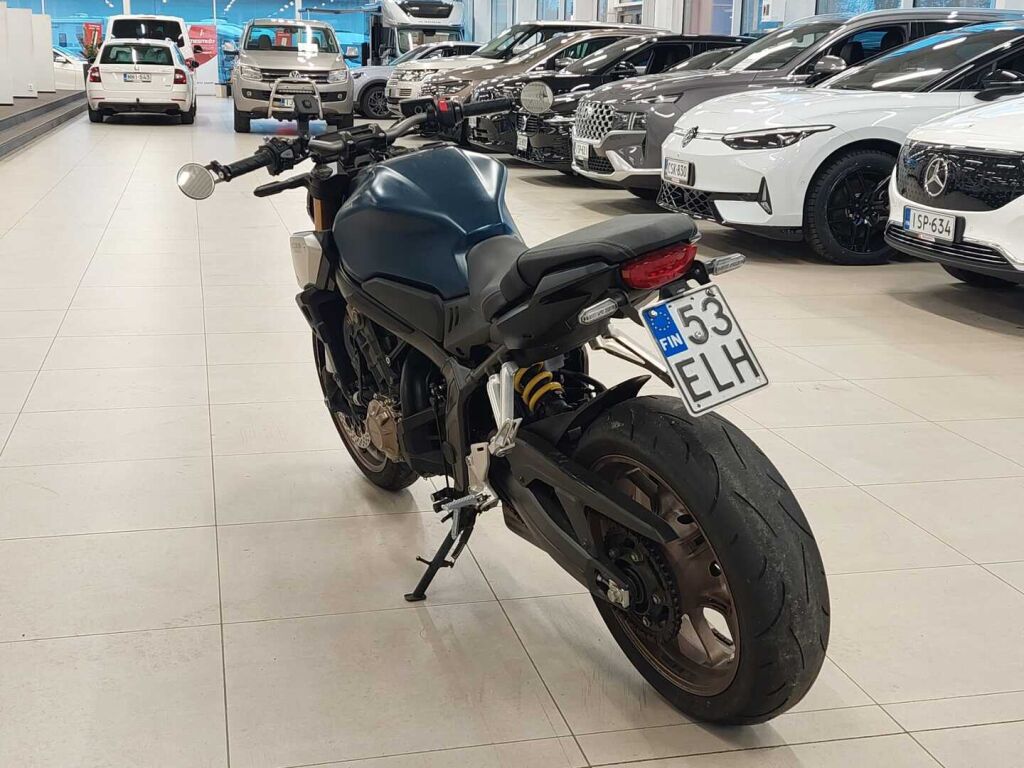 Honda CB 2022 