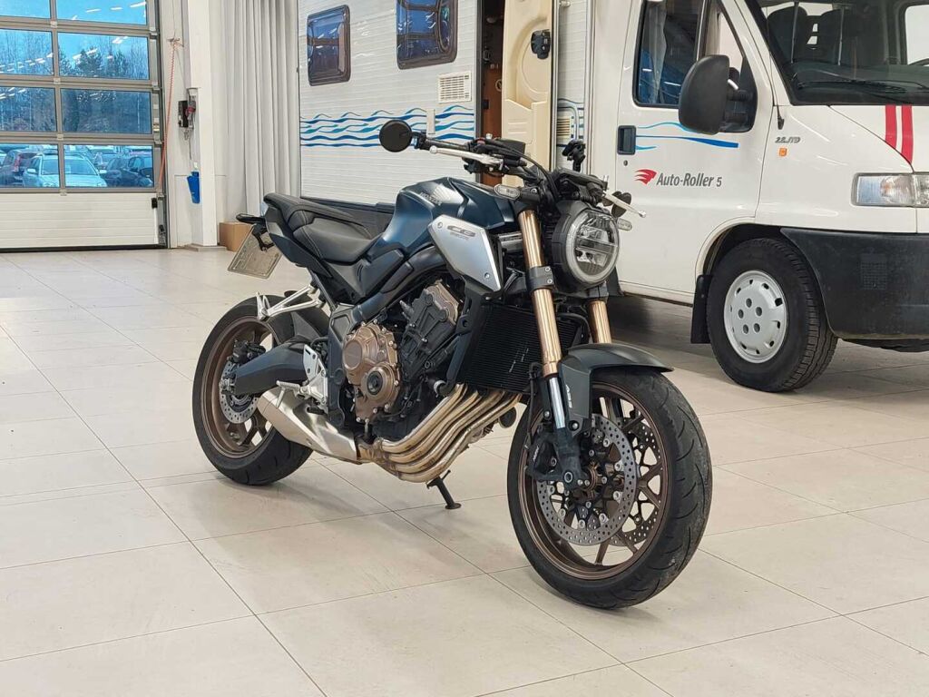Honda CB 2022 