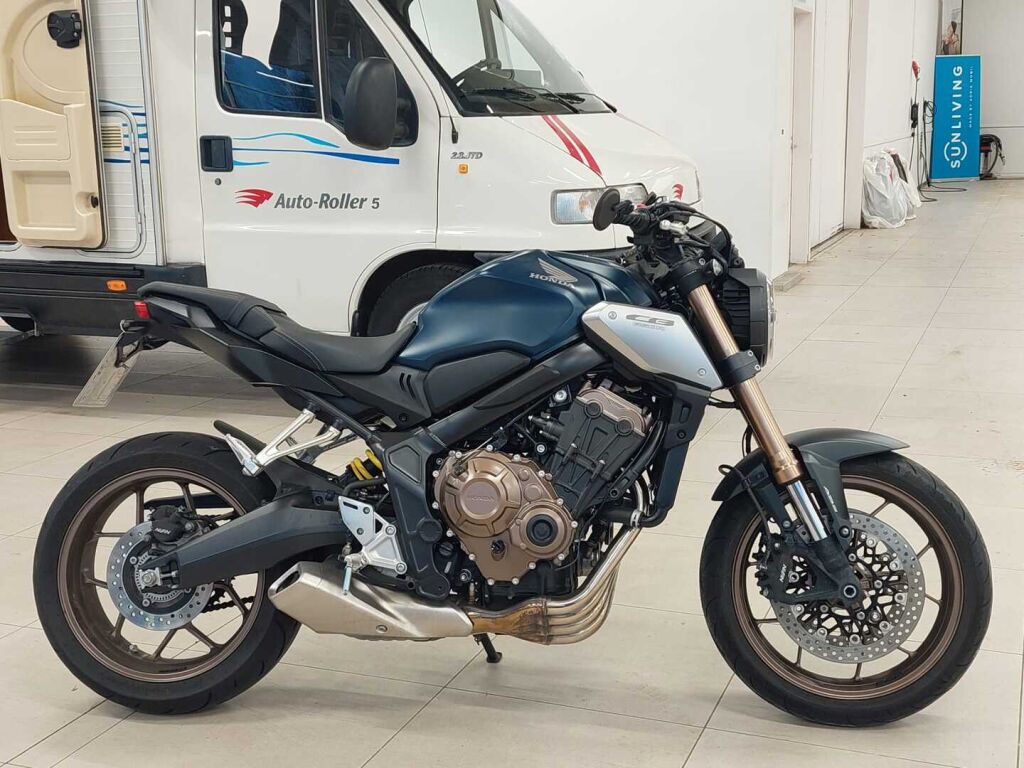 Honda CB 2022 