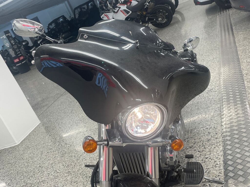 Suzuki VL 2010 