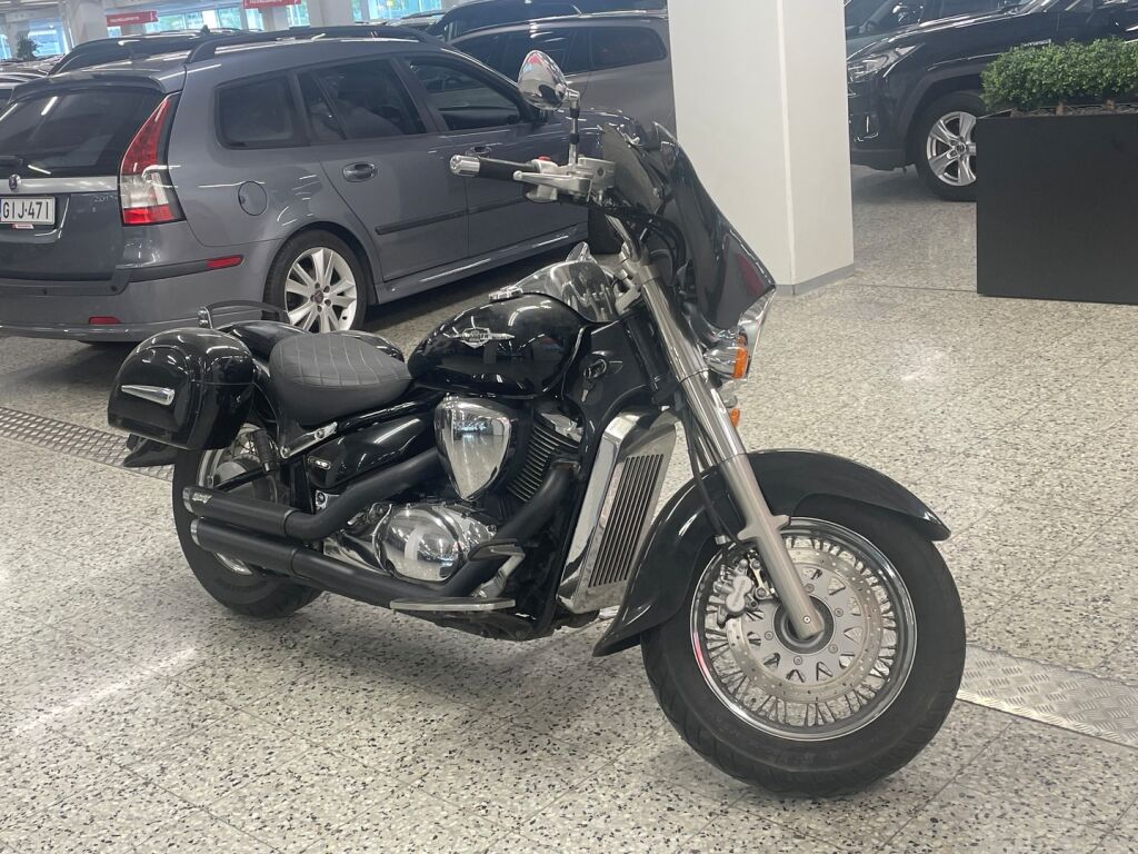 Suzuki VL 2010 