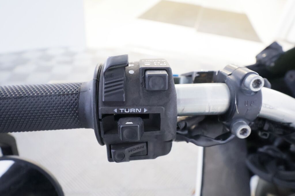 Honda CBR 1993 moniväri