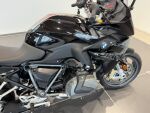 BMW R 2023 Musta