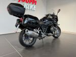 BMW R 2023 Musta
