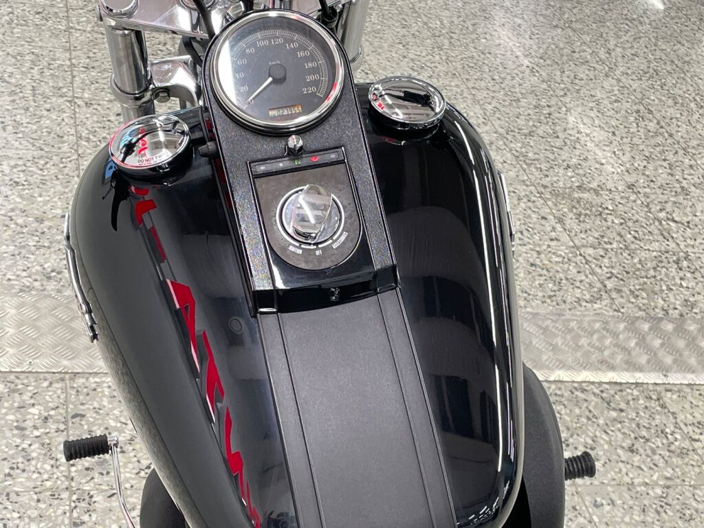 Harley-davidson SOFTAIL 2005 Musta