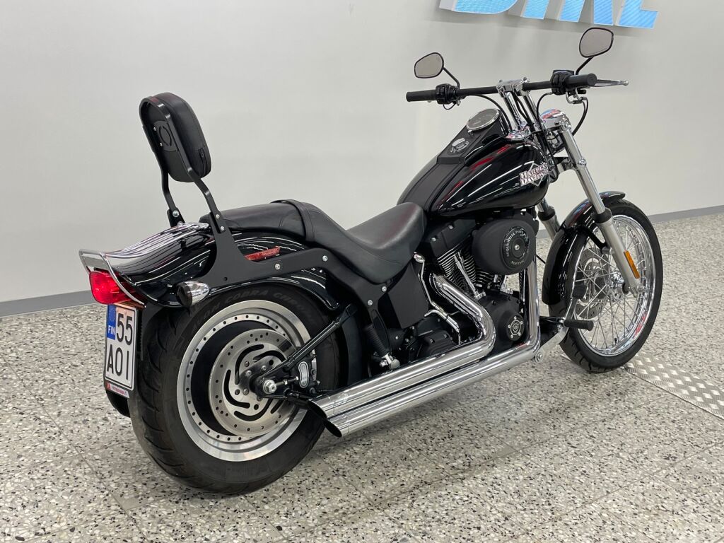 Harley-davidson SOFTAIL 2005 Musta