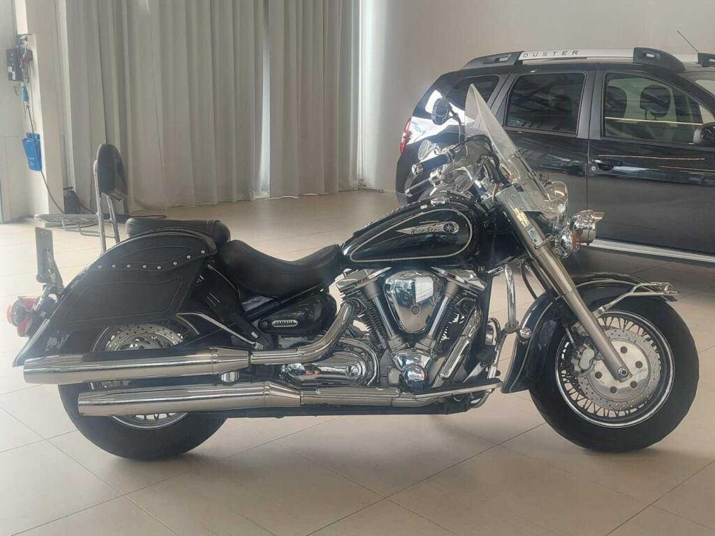 Yamaha XV 2000 Musta
