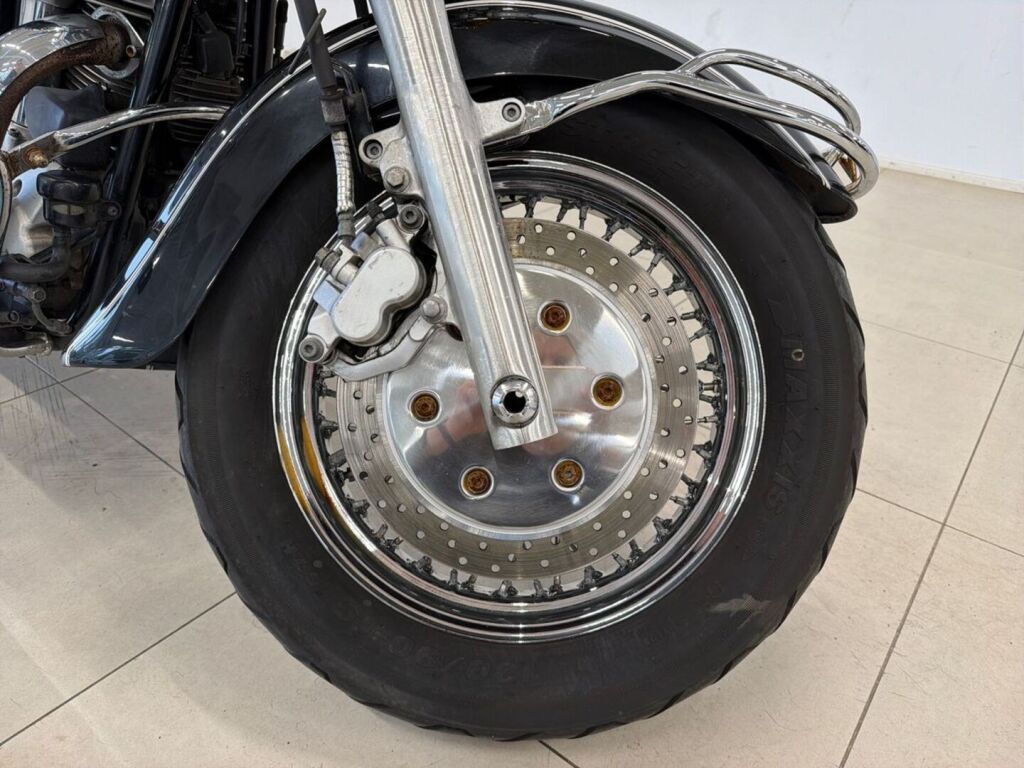Yamaha XV 2000 Musta