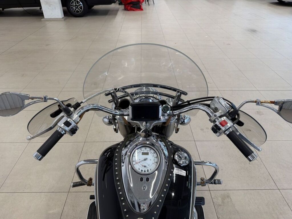 Yamaha XV 2000 Musta