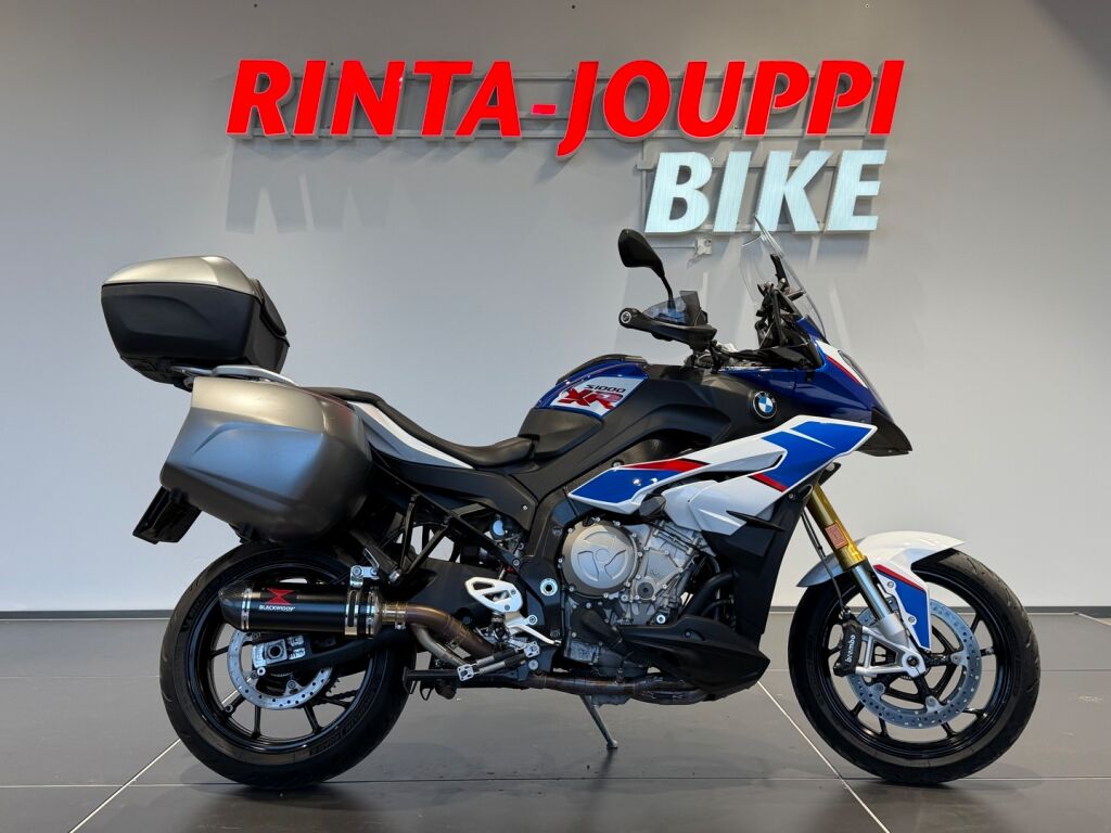 BMW S 2018 moniväri