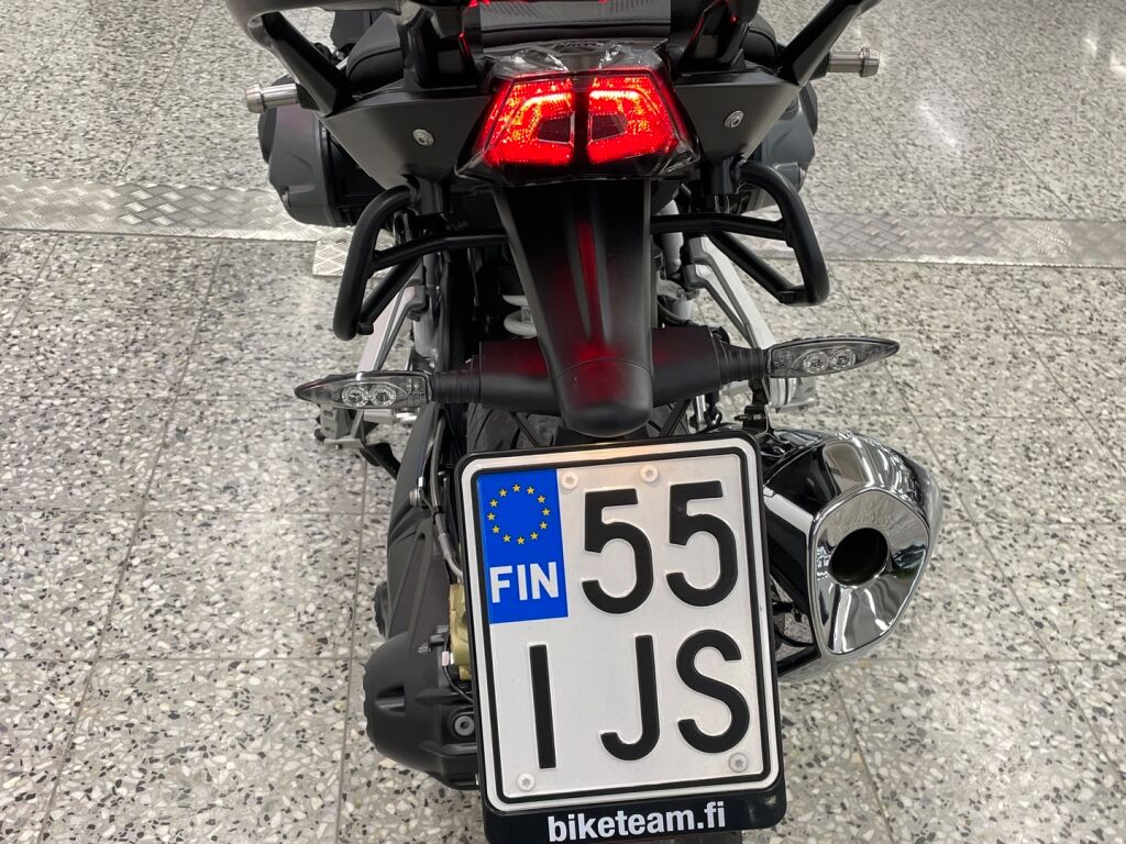 BMW R 2023 Monivär.