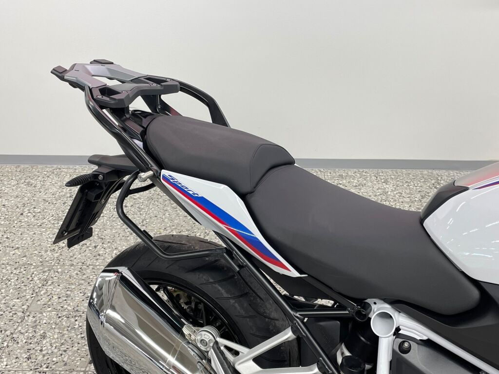 BMW R 2023 Monivär.