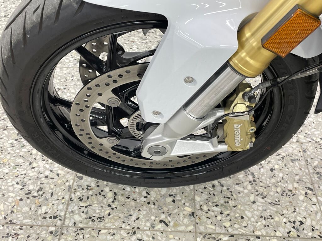 BMW R 2023 Monivär.