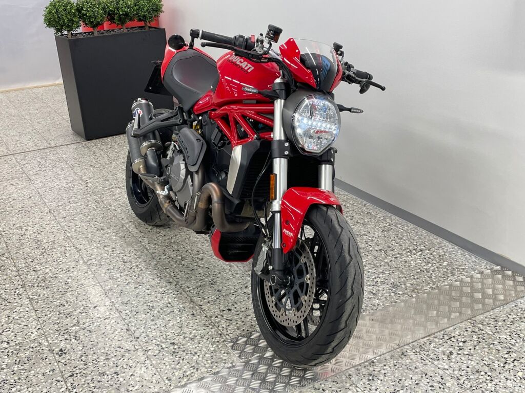 Ducati MONSTER 2017 Punainen