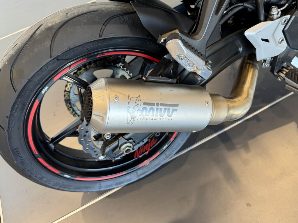 Kawasaki NINJA 2020 Musta