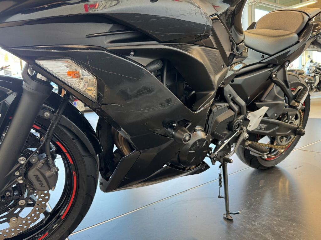 Kawasaki NINJA 2020 Musta