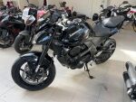 Kawasaki Z 2011 Musta