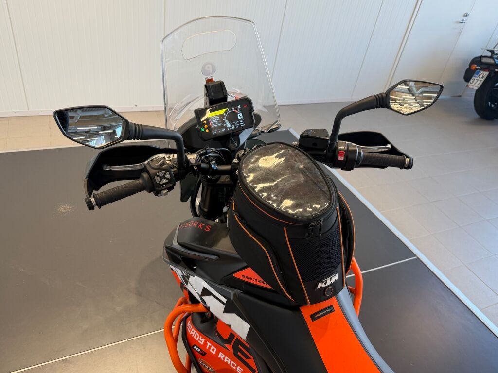 Ktm 890 2021 