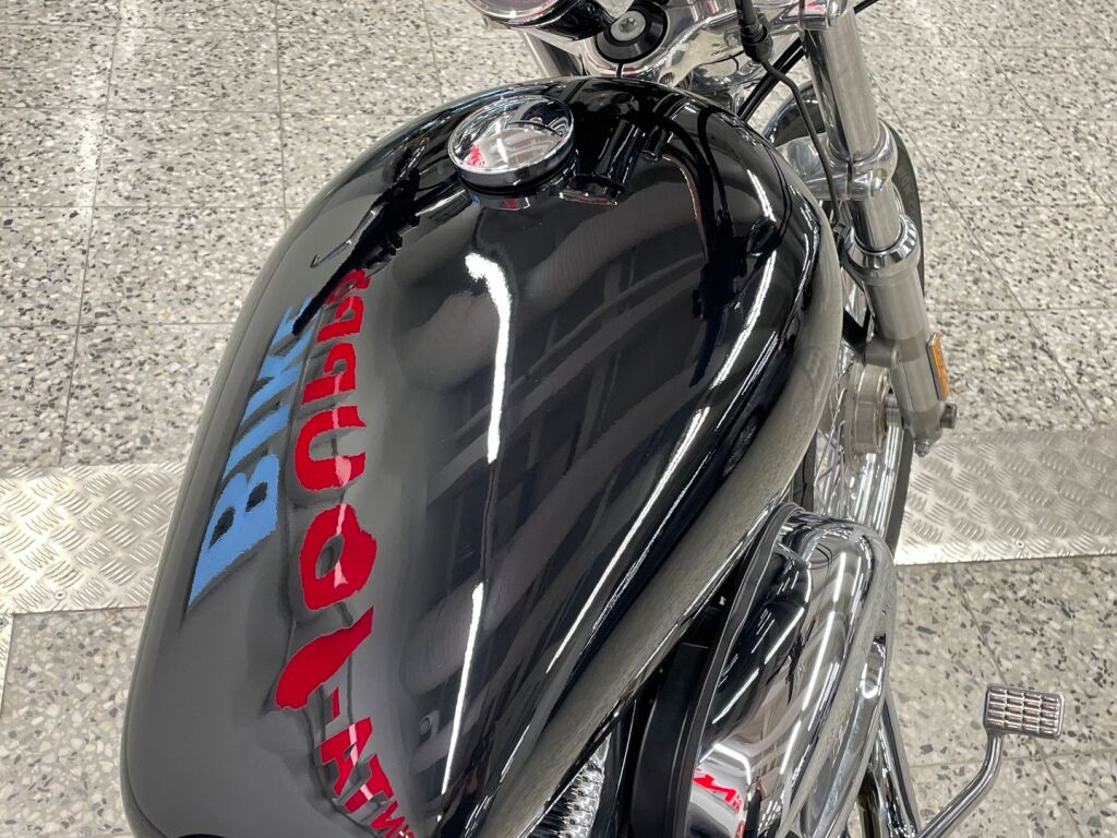 Harley-davidson SPORTSTER 2012 Musta