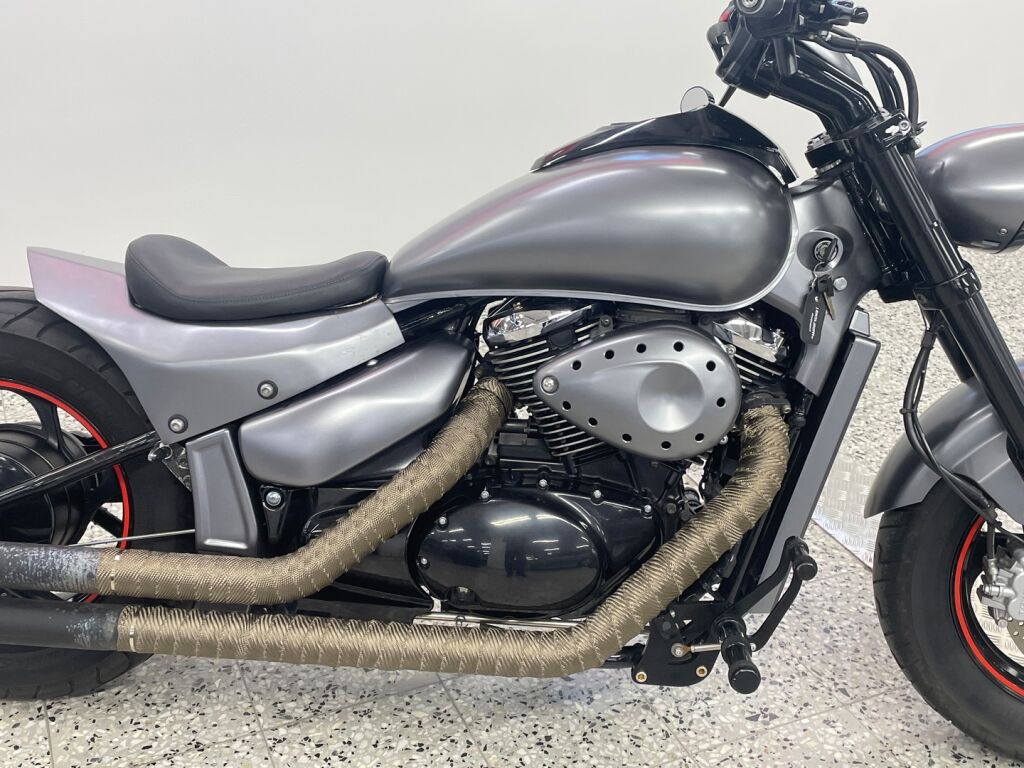 Suzuki VZ 2007 Musta