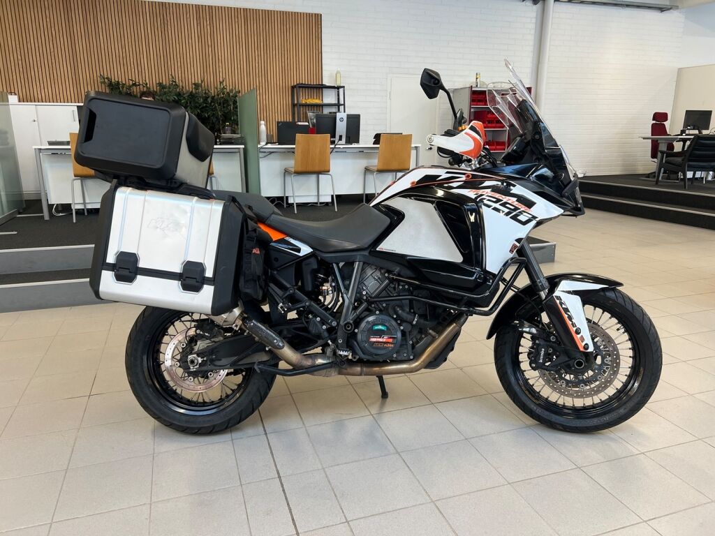 Ktm 1290 Super Adventure T 2015 Oranssi