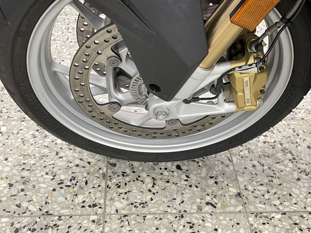 BMW R 2020 Ruskea (beige)