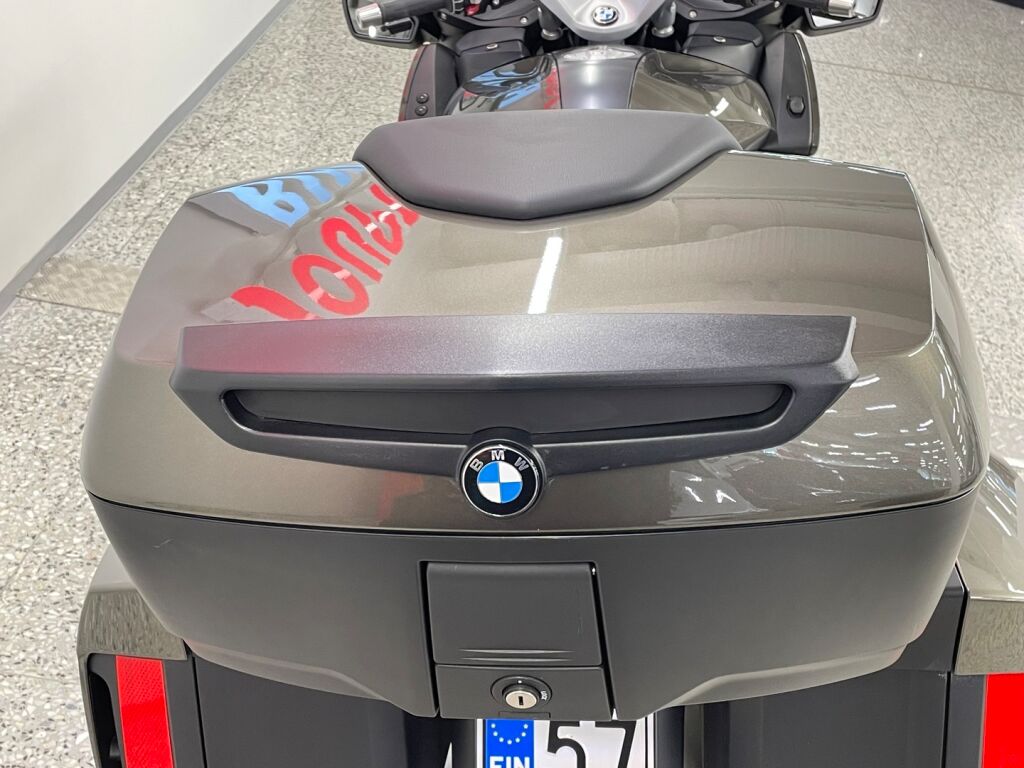 BMW R 2020 Ruskea (beige)