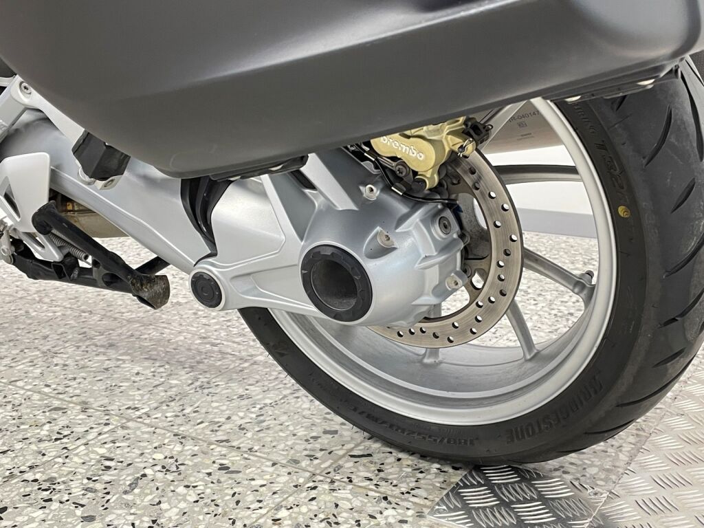 BMW R 2020 Ruskea (beige)