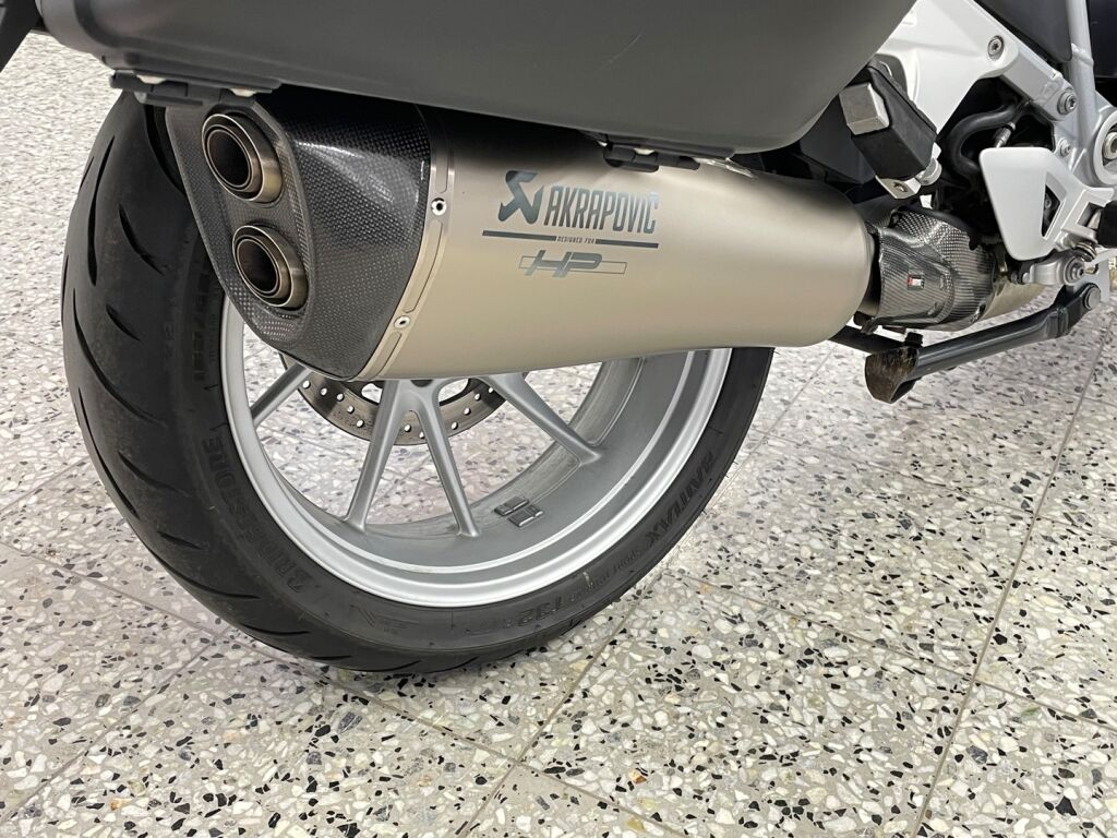 BMW R 2020 Ruskea (beige)