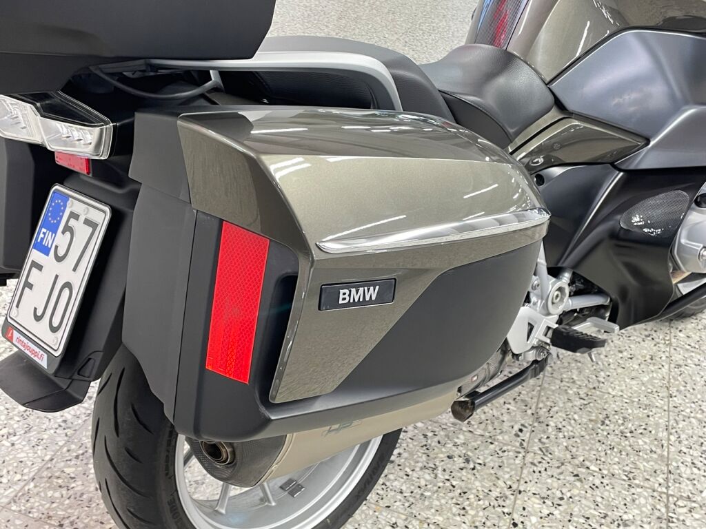 BMW R 2020 Ruskea (beige)