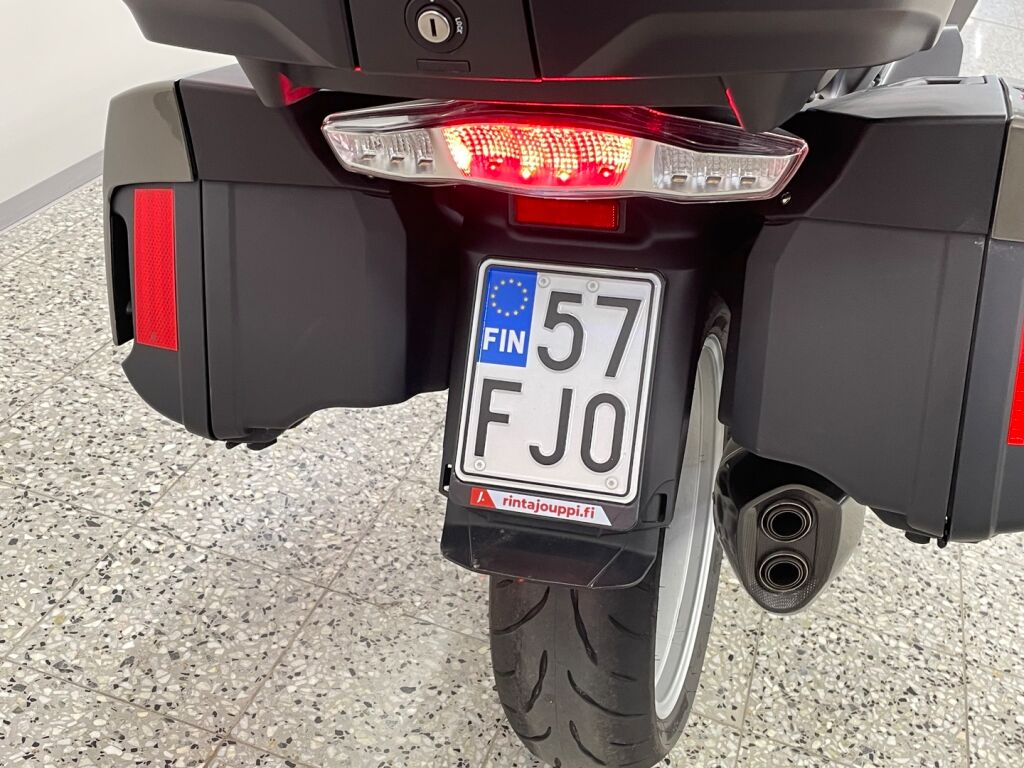 BMW R 2020 Ruskea (beige)