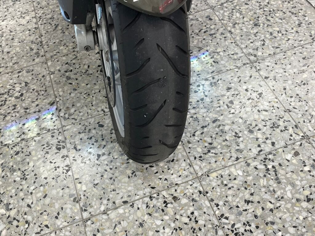 BMW R 2020 Ruskea (beige)