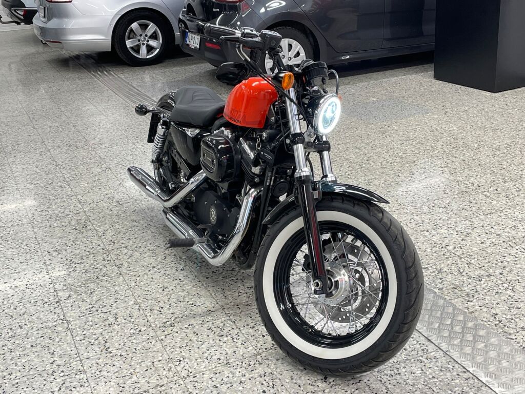 Harley-davidson SPORTSTER 2010 Oranssi
