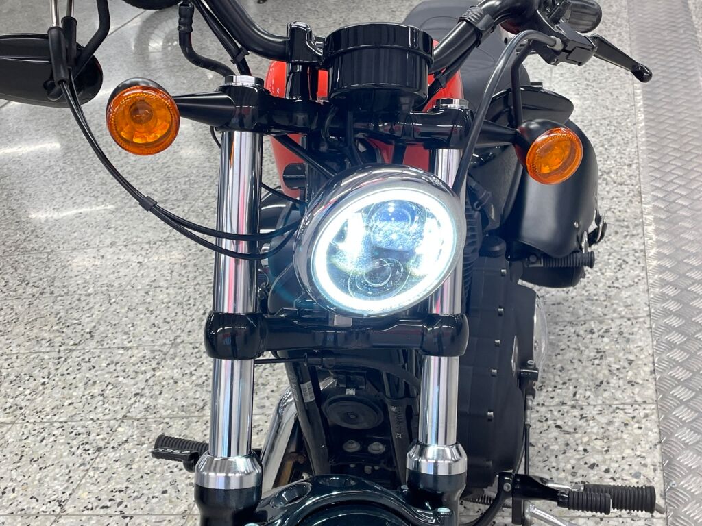 Harley-davidson SPORTSTER 2010 Oranssi