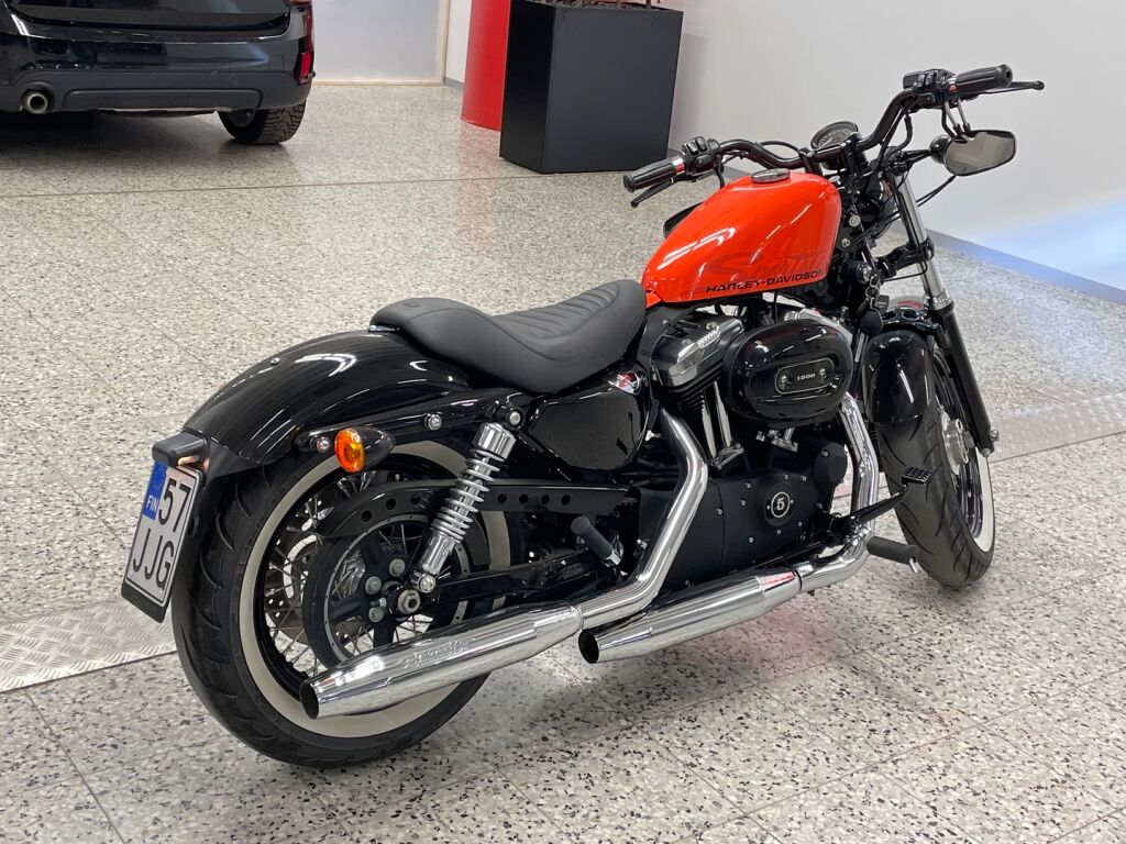 Harley-davidson SPORTSTER 2010 Oranssi