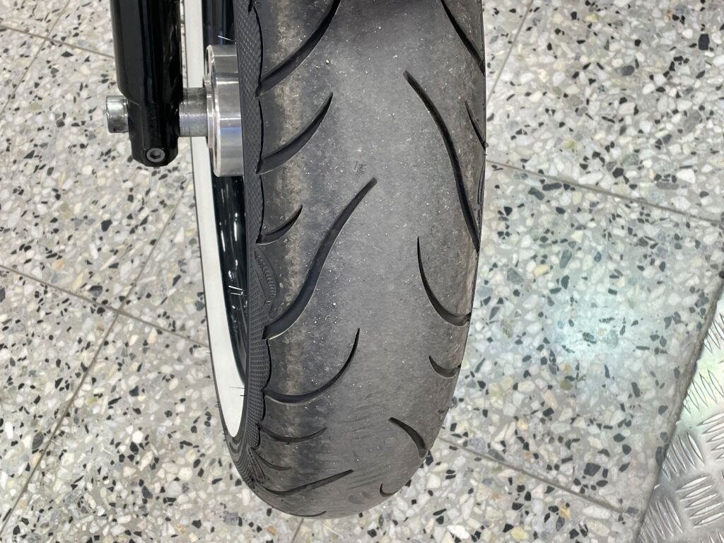 Harley-davidson SPORTSTER 2010 Oranssi