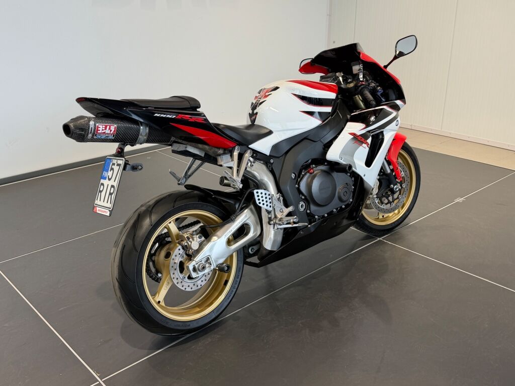 Honda CBR 2008 Valkoinen